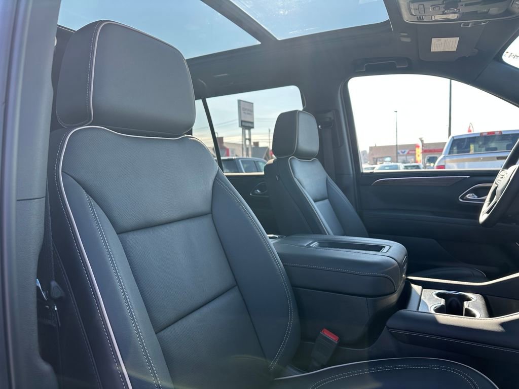 Used 2024 Chevrolet Tahoe Premier w/ Premium Package image 25