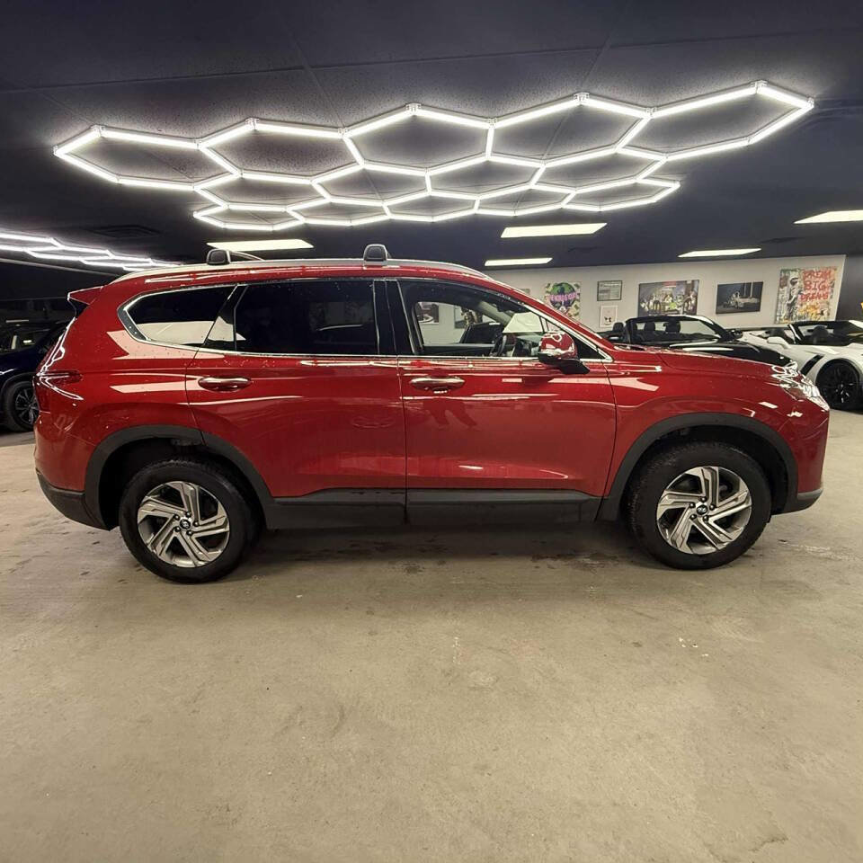 Used 2023 Hyundai Santa Fe SEL image 4