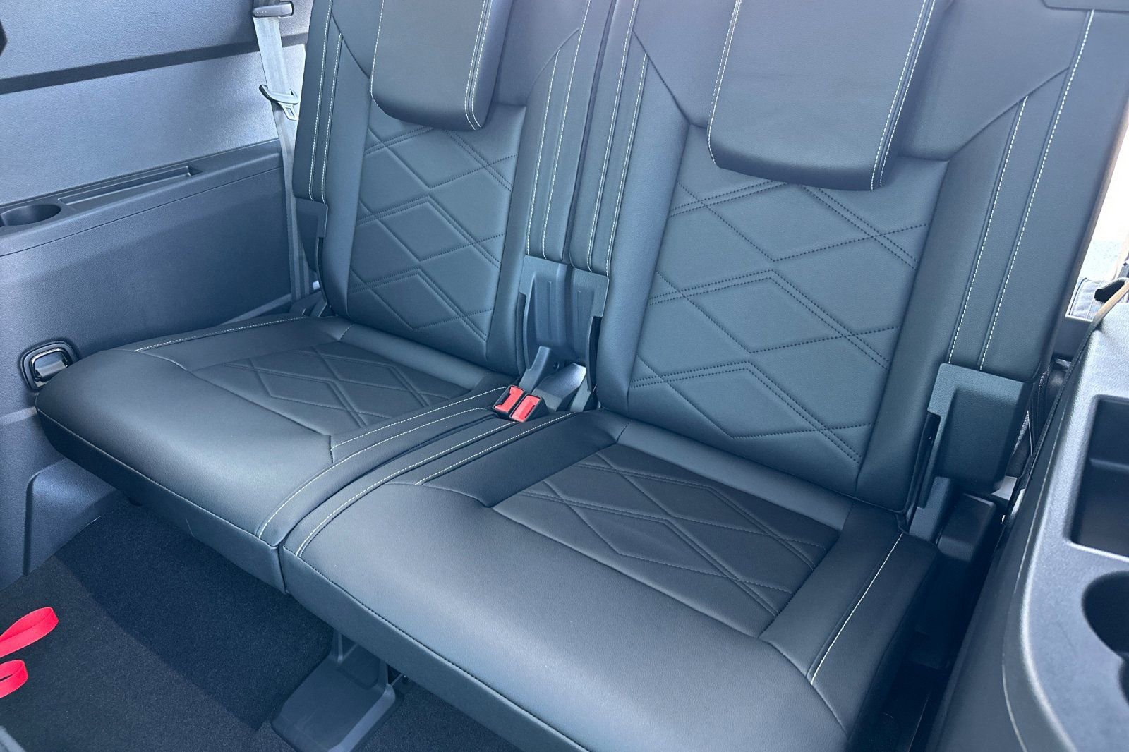 New 2025 Volkswagen Atlas SE image 14
