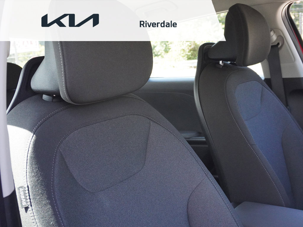 Used 2025 Kia K4 FWD image 26