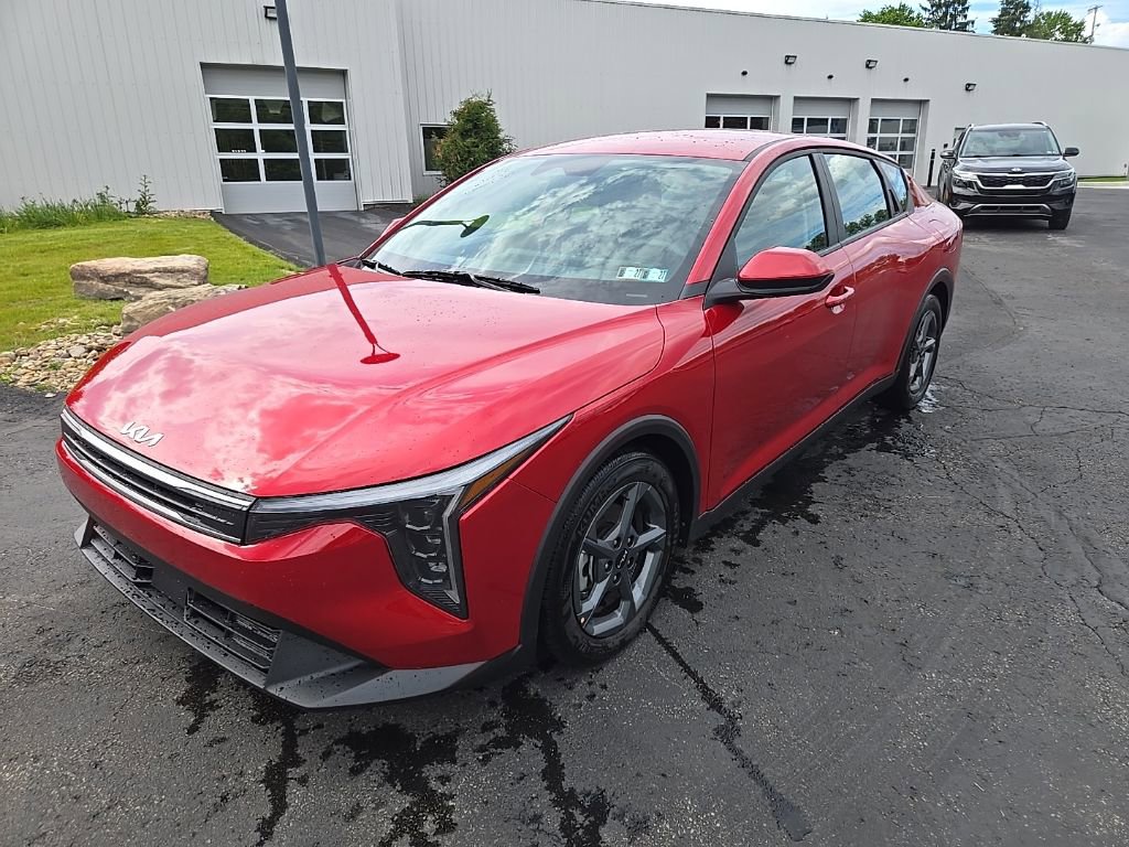 Certified 2025 Kia K4 FWD image 9