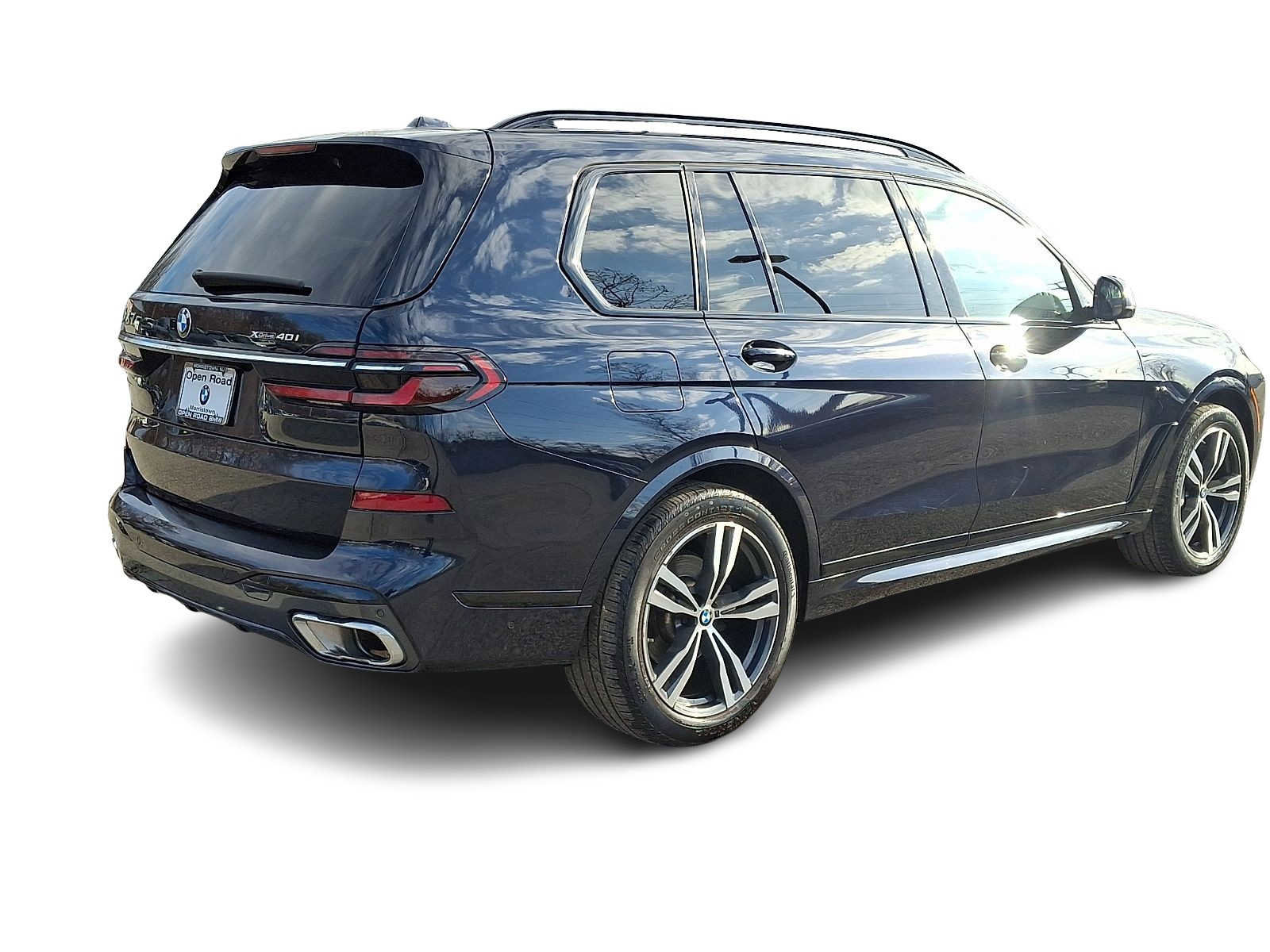 Used 2024 BMW X7 xDrive40i w/ M Sport Package image 6