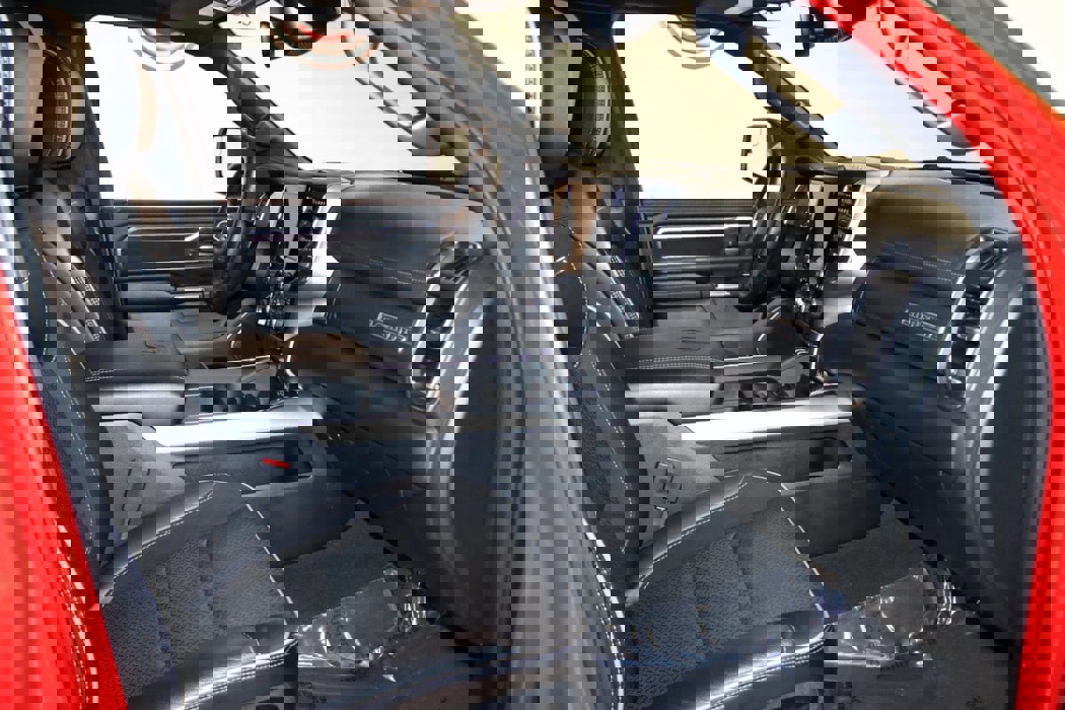 Used 2024 RAM 1500 Laramie image 62