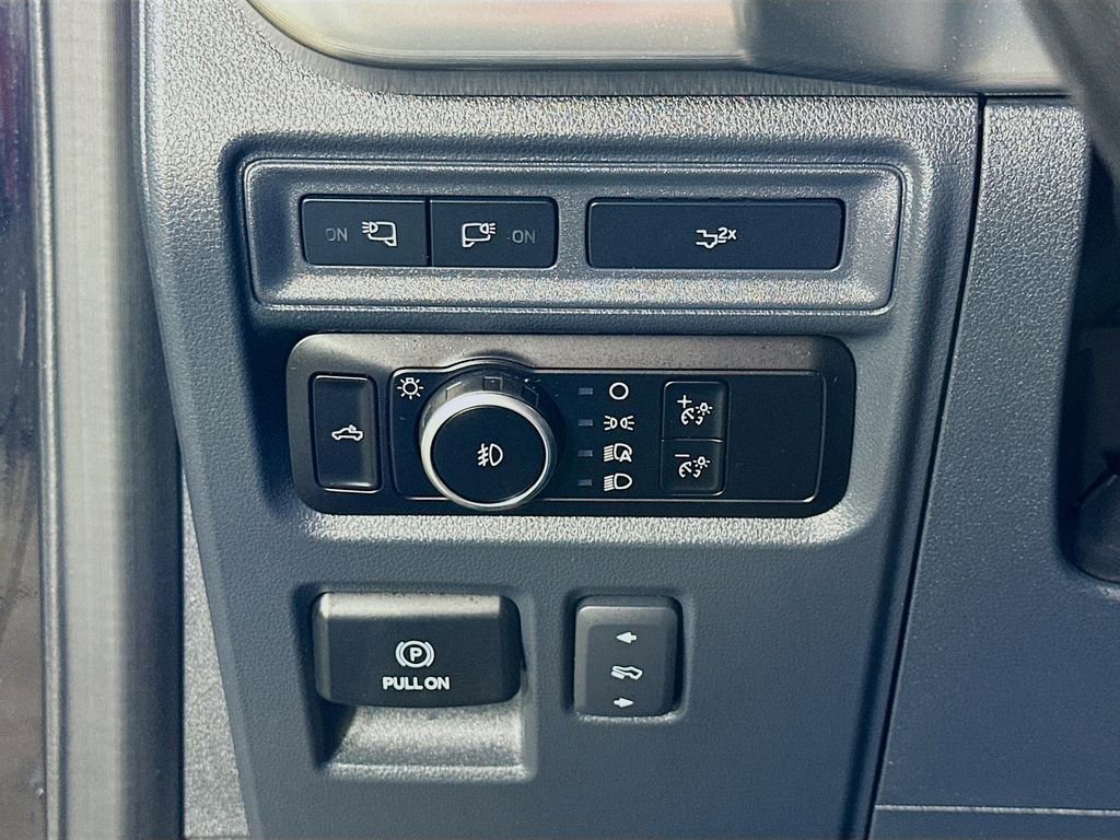 Used 2023 Ford F150 Lariat image 22