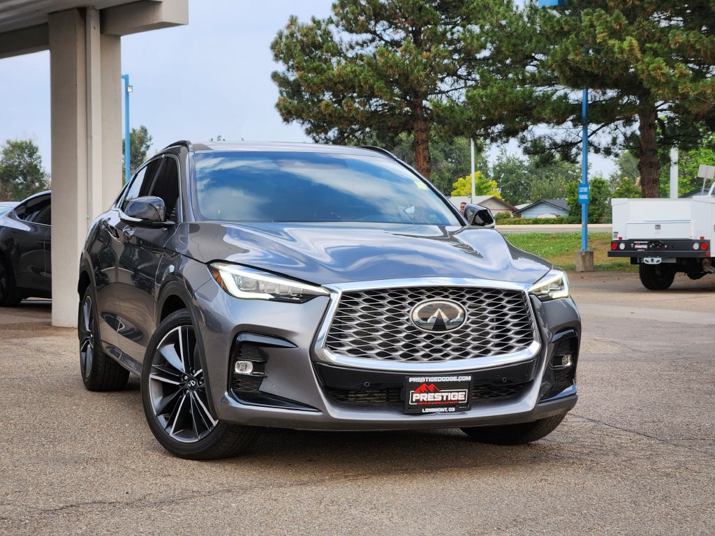 Used 2025 INFINITI QX55 Essential