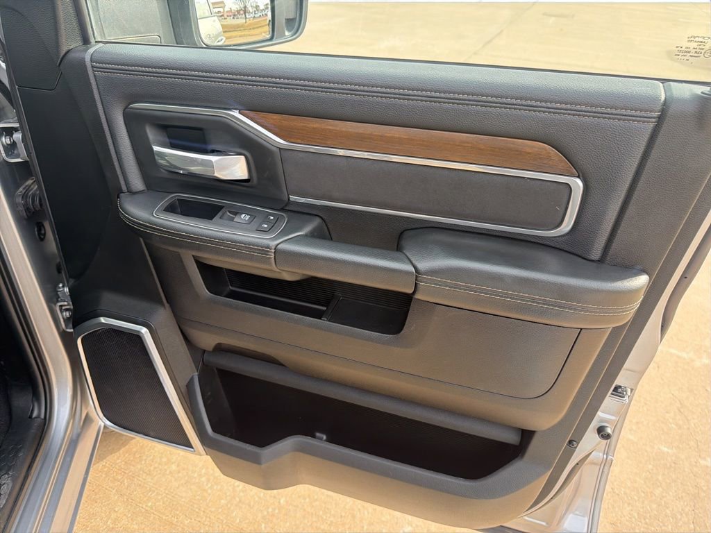 Used 2024 RAM 2500 Laramie image 27