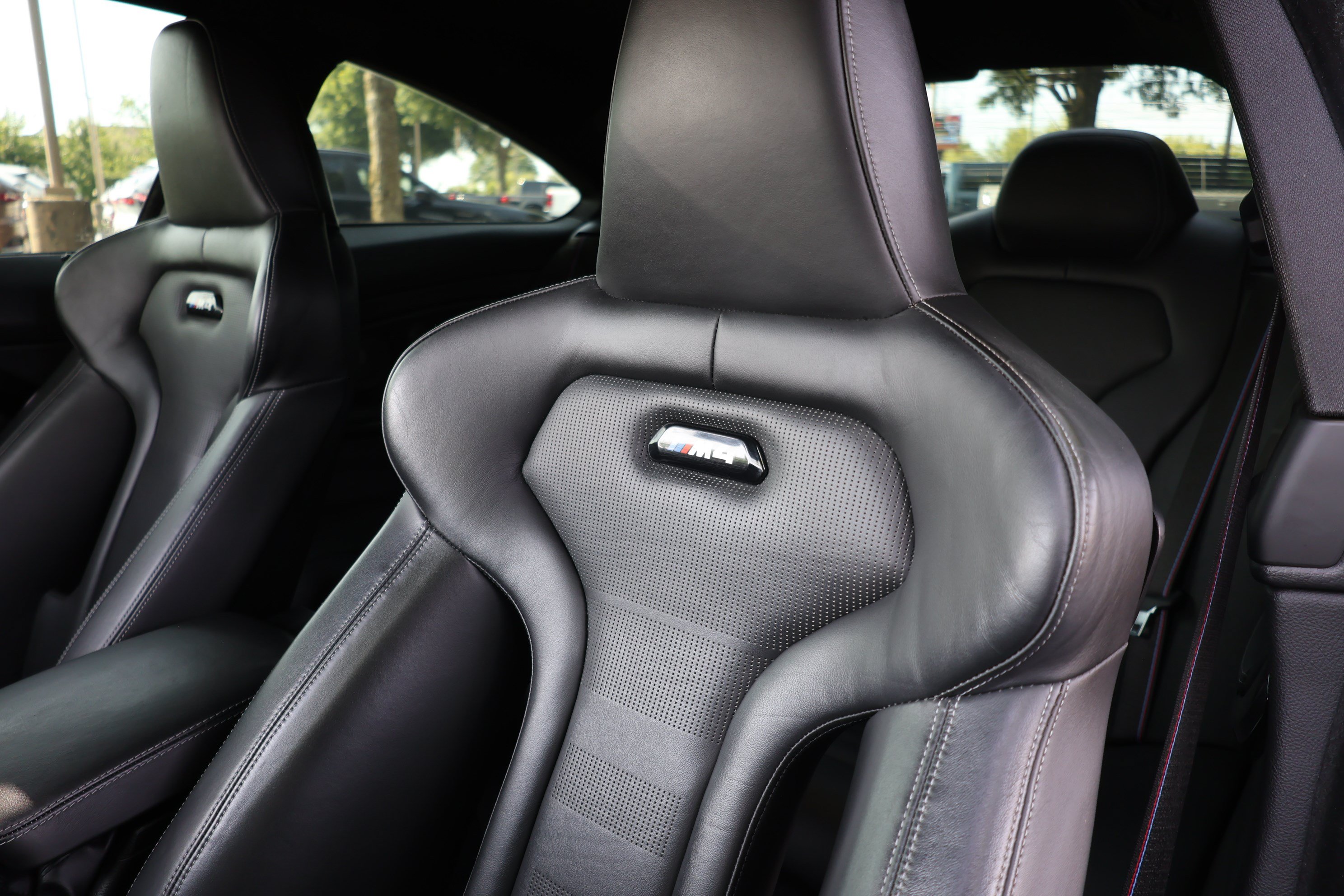 Used 2020 BMW M4 Coupe w/ Competition Package RWD image 21