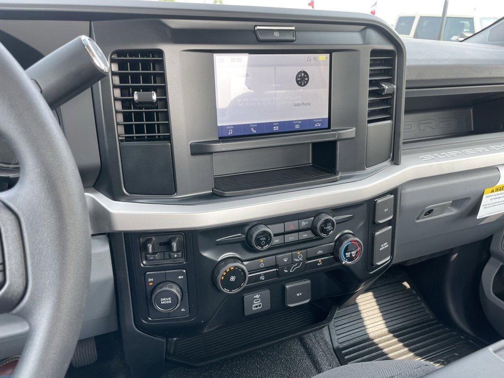 New 2025 Ford F550 4x4 Regular Cab Super Duty image 10