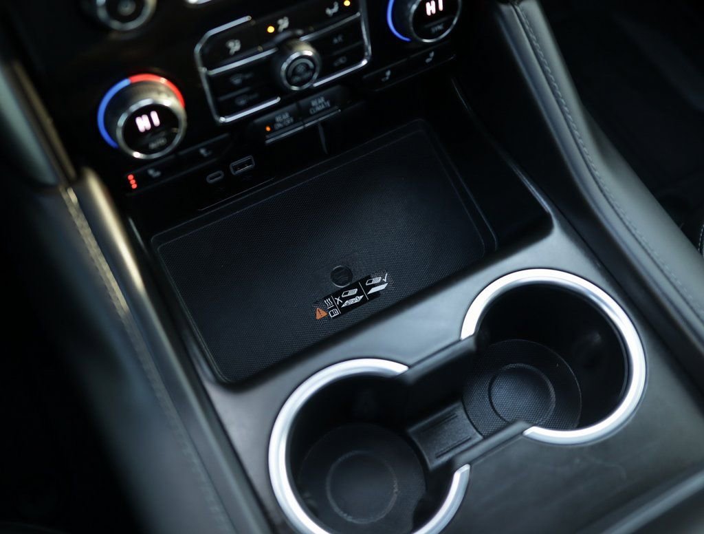 Used 2023 Chevrolet Tahoe LT w/ Luxury Package image 19