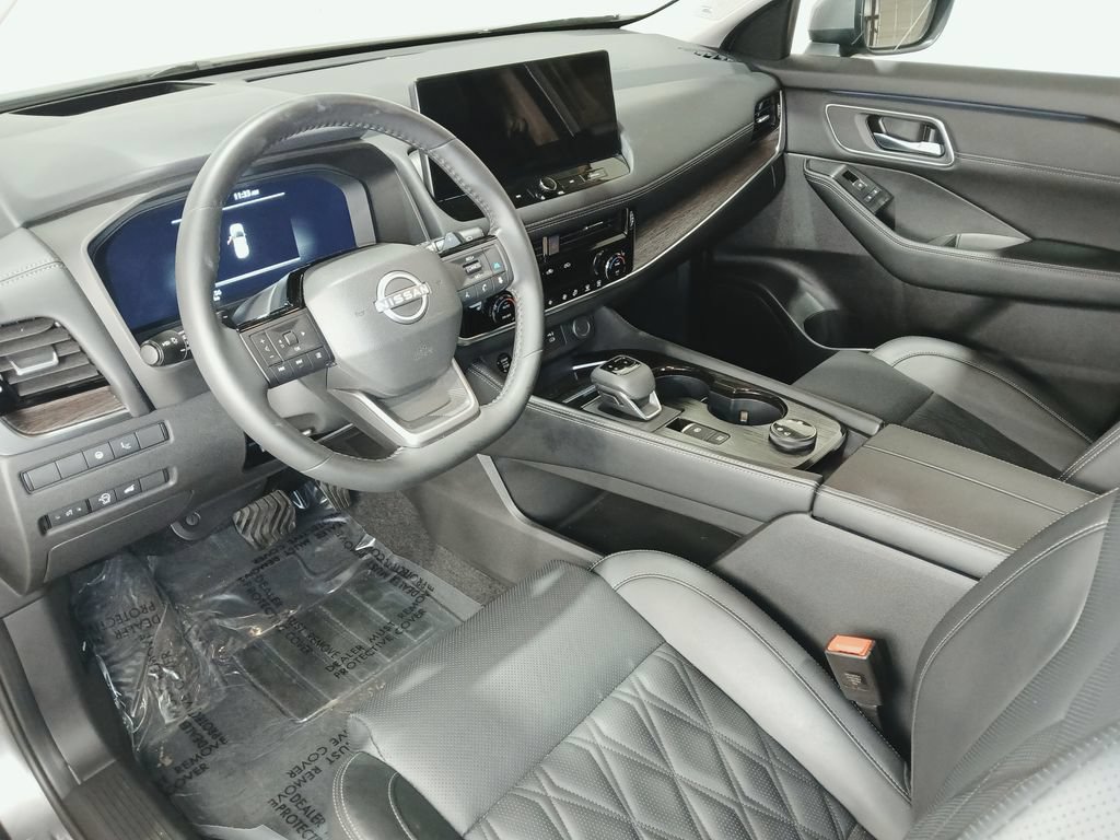 Used 2026 Nissan Rogue Platinum w/ Platinum Premium Package AWD/4WD image 16