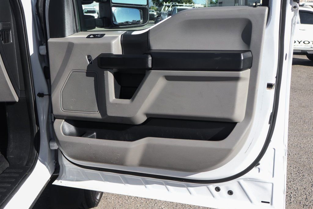 Used 2020 Ford F550 2WD Regular Cab Super Duty image 37
