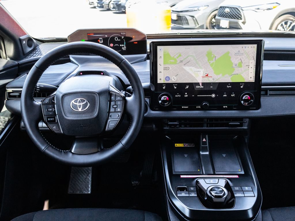 Used 2026 Toyota C-HR AWD/4WD image 18