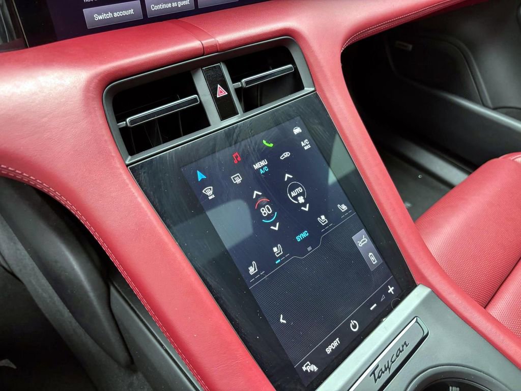 Used 2022 Porsche Taycan image 33