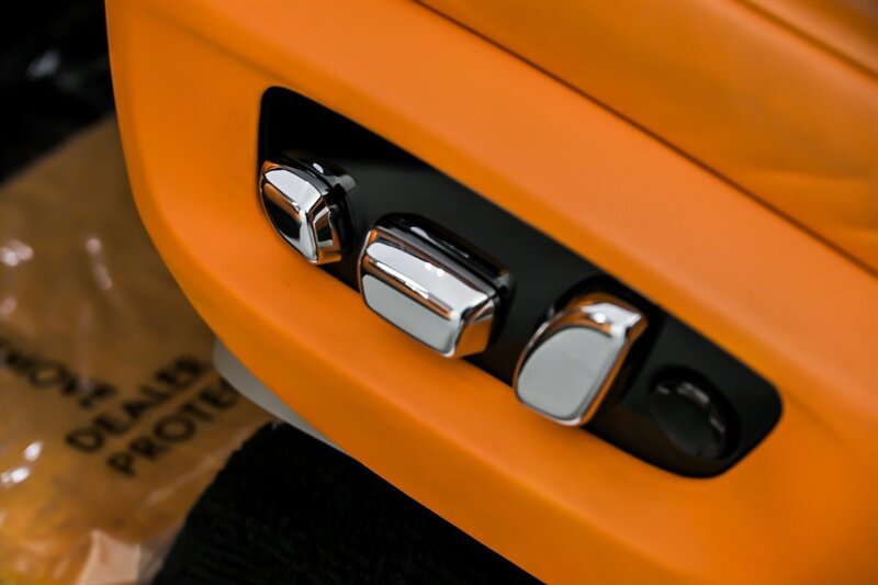 Used 2023 Rolls-Royce Cullinan AWD/4WD image 30