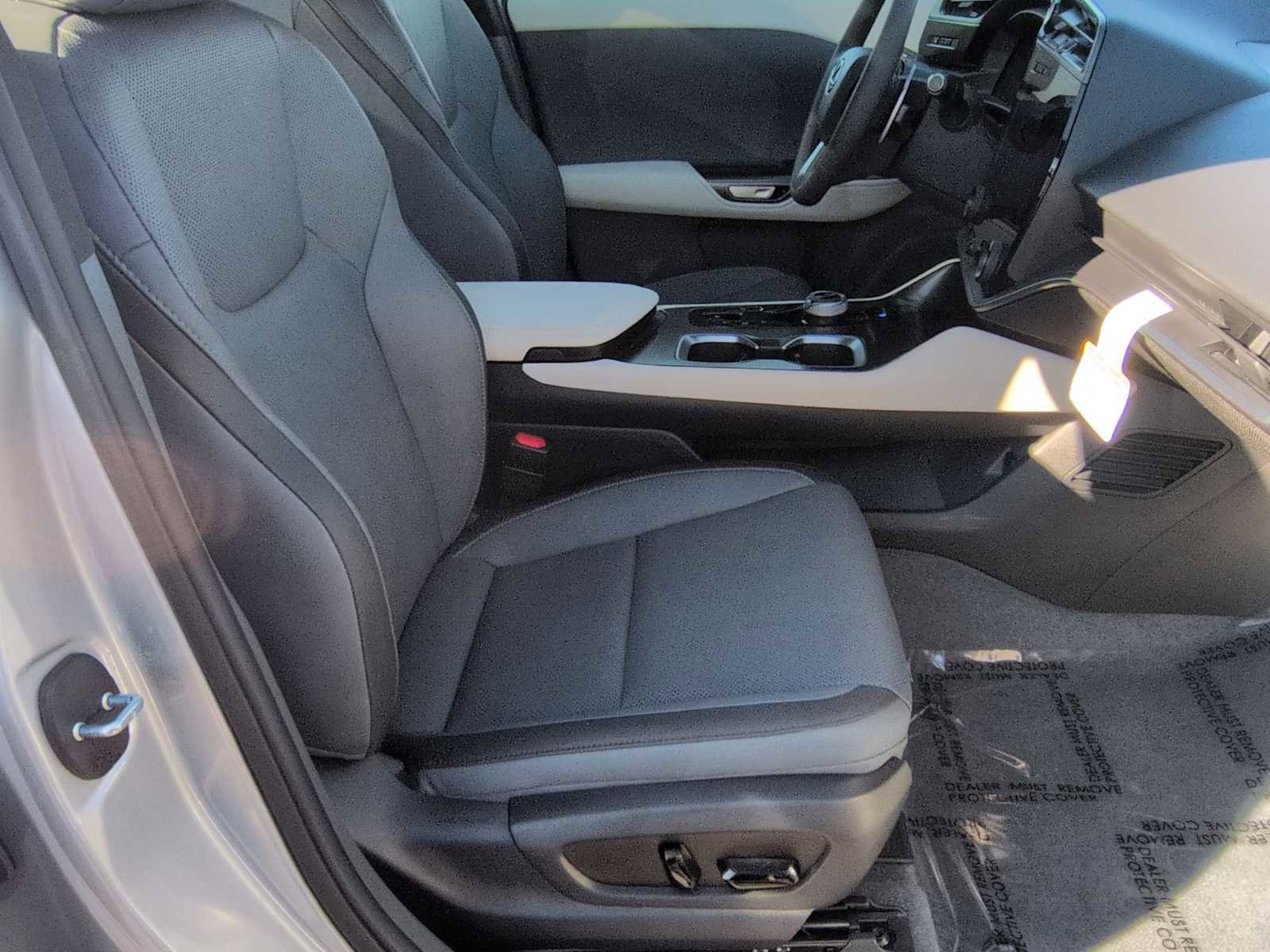 Used 2024 Lexus RZ 450e Premium image 24