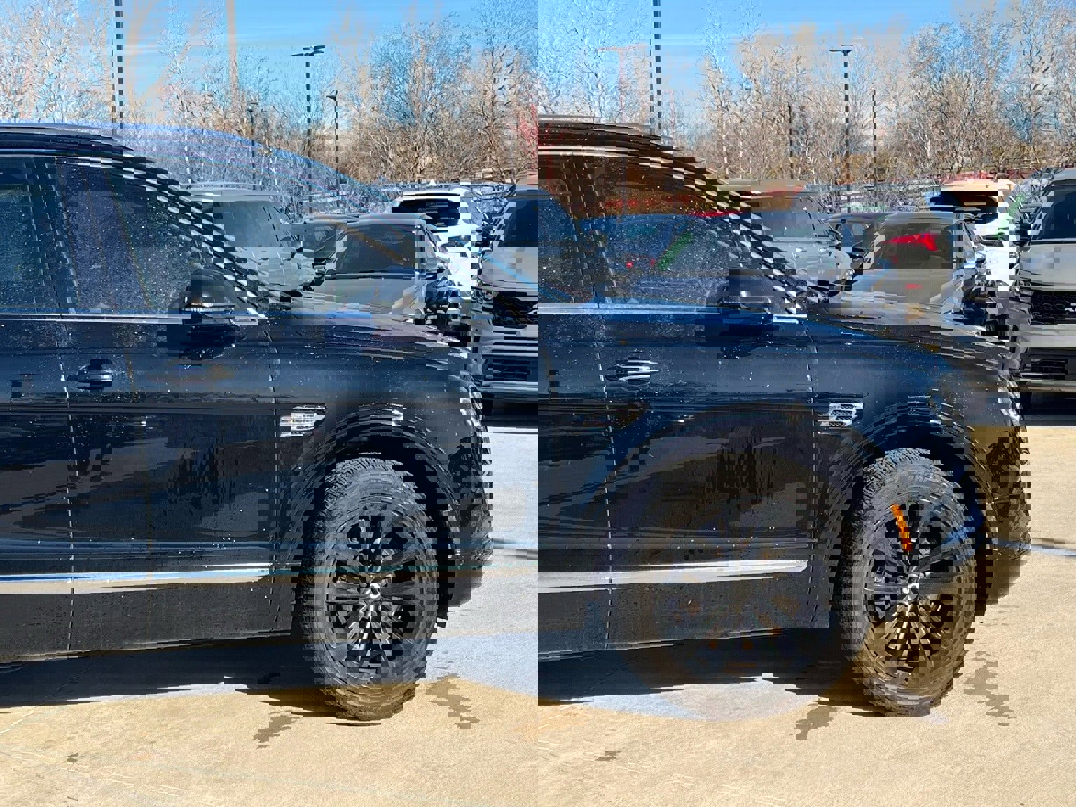 Used 2019 Bentley Bentayga image 7