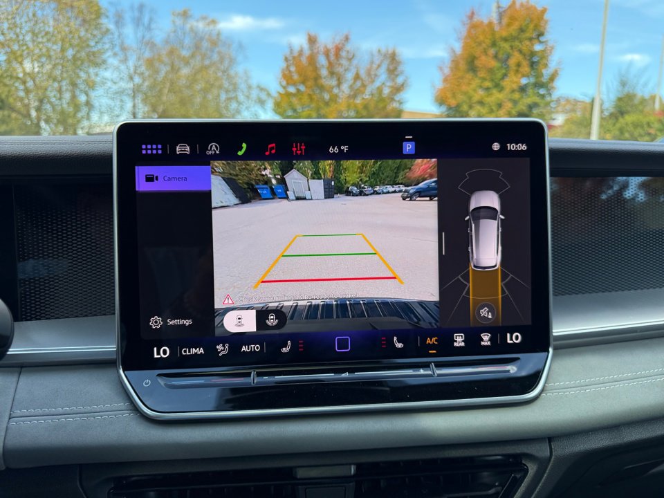 New 2026 Volkswagen Tiguan SE R-Line image 19