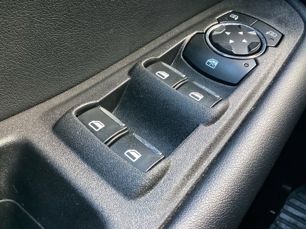 Used 2024 Ford Edge SEL image 25