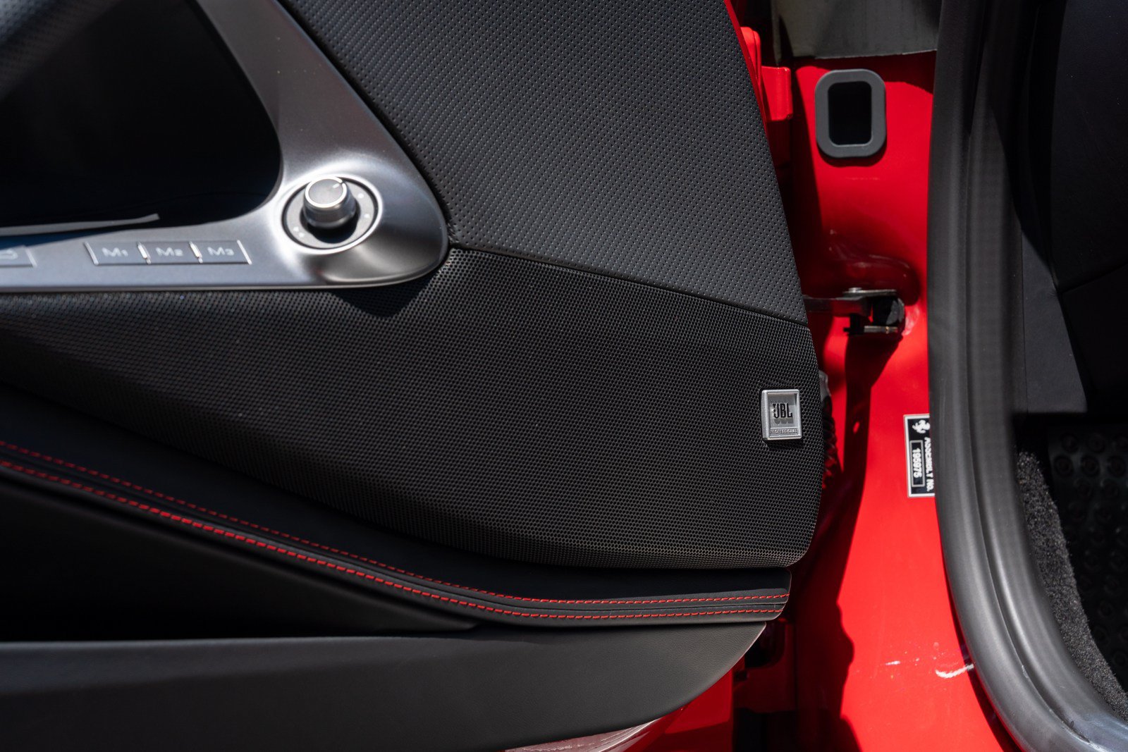 Used 2022 Ferrari 812 GTS RWD image 29