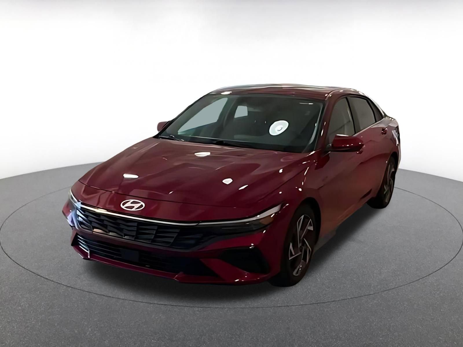 Used 2025 Hyundai Elantra SEL image 4