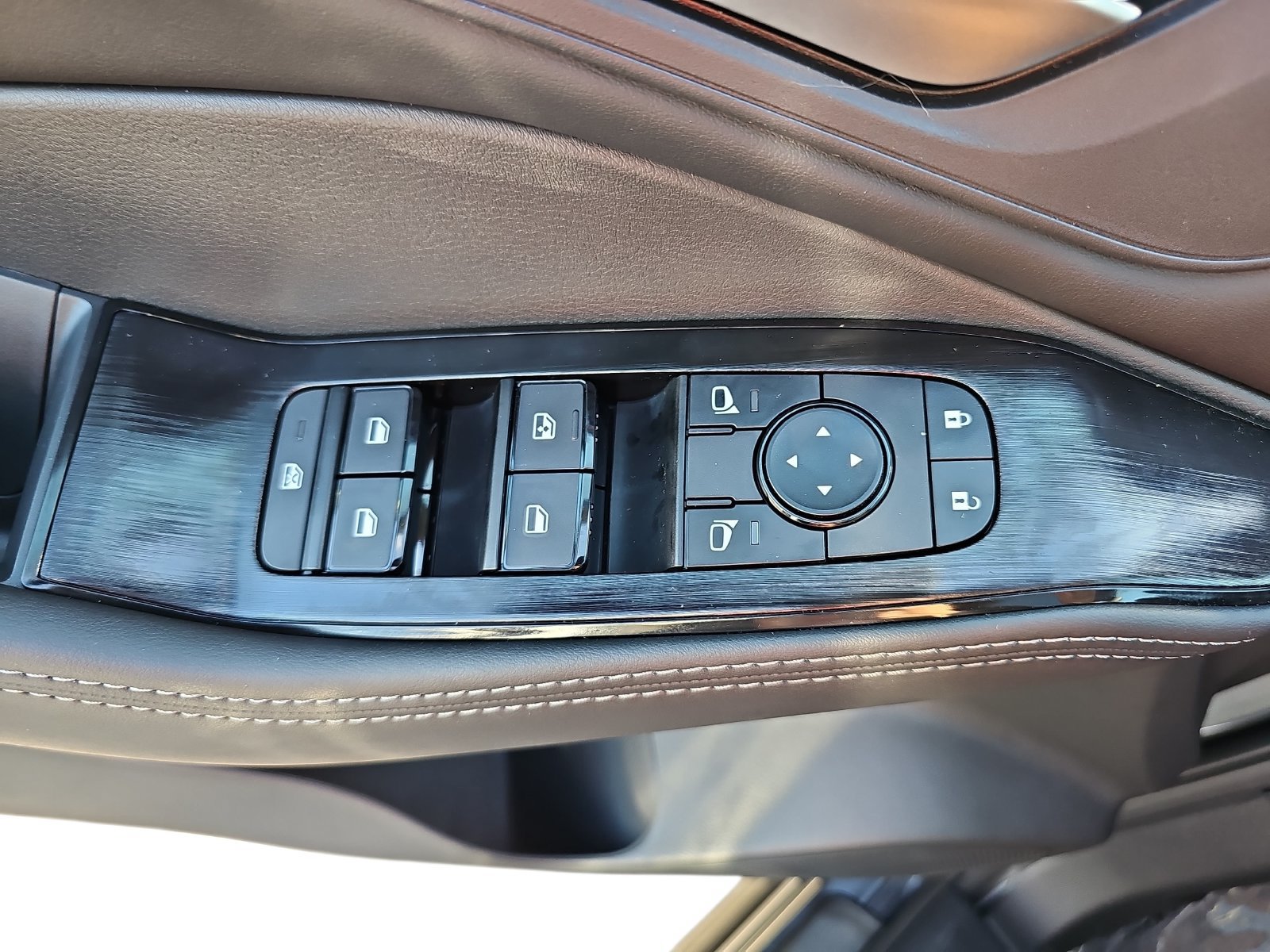 New 2027 Nissan Rogue Dark Armor FWD image 27