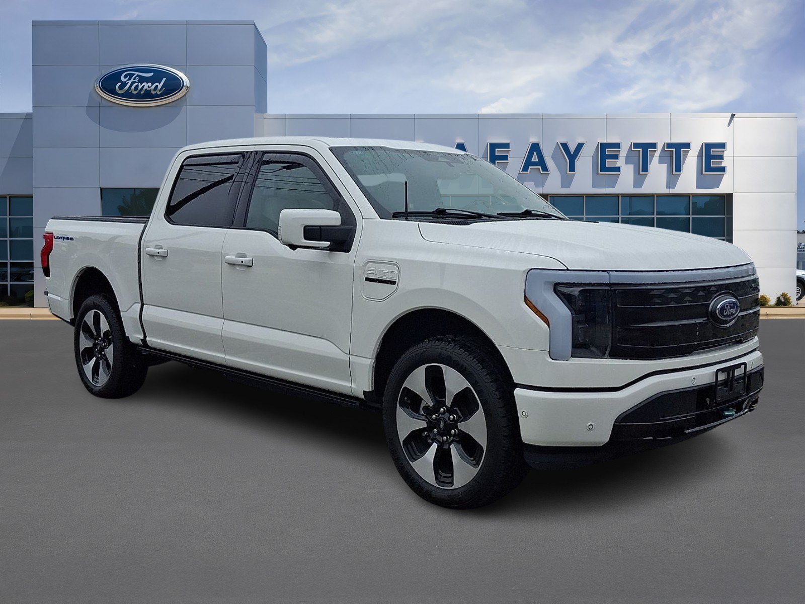 Certified 2023 Ford F150 Lightning Platinum AWD/4WD image 1