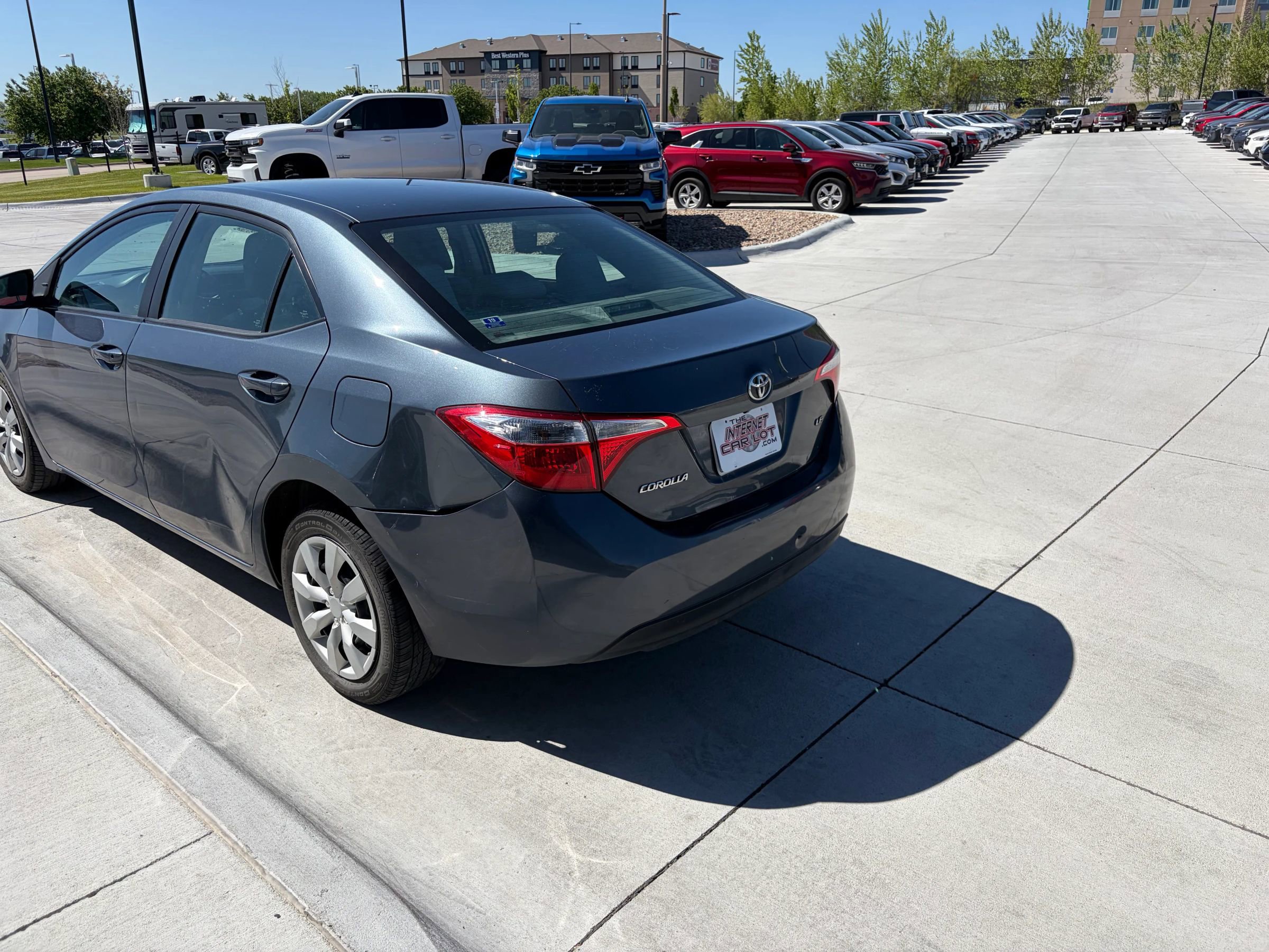 Used 2015 Toyota Corolla LE FWD image 6