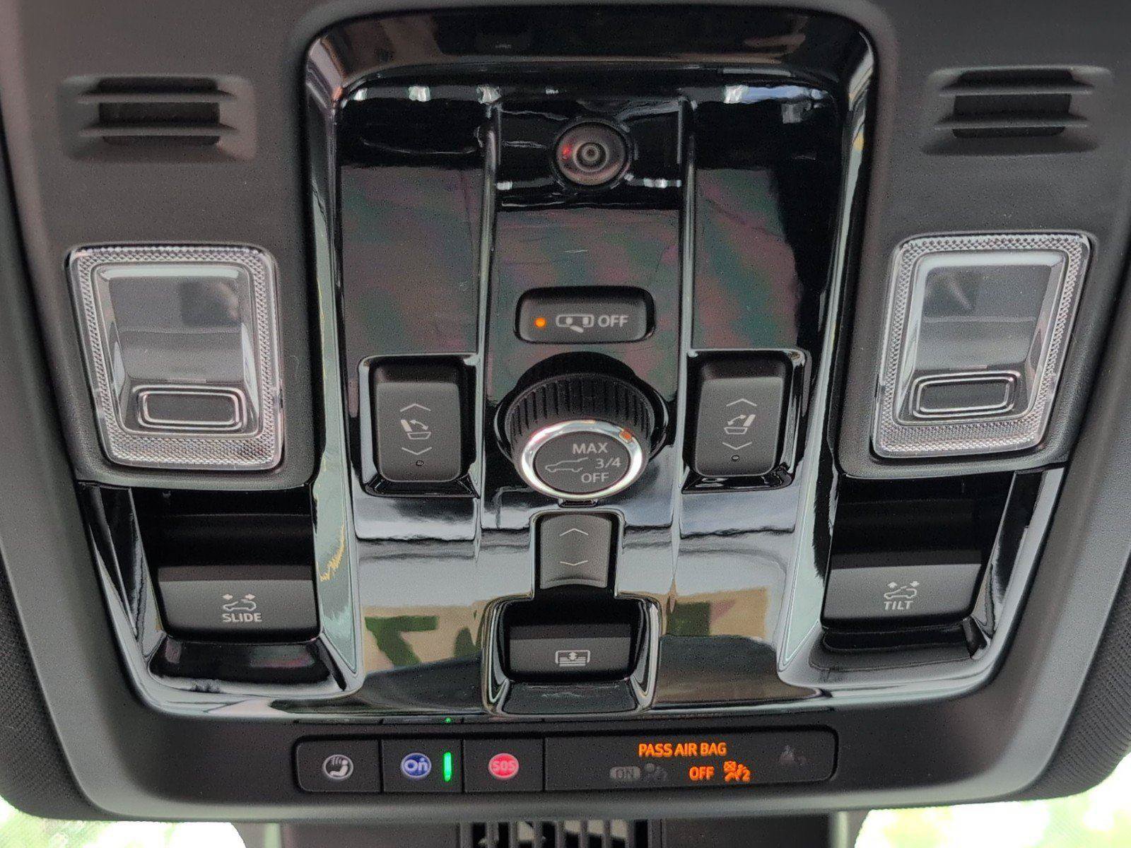 New 2026 GMC Yukon XL AT4 w/ AT4 Premium Plus Package AWD/4WD image 22
