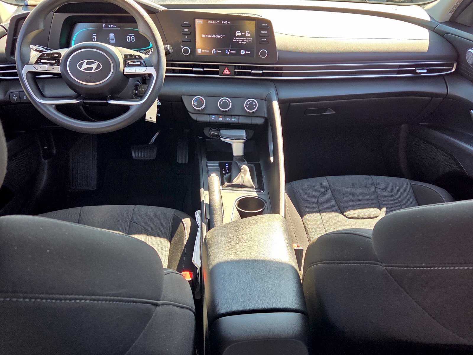 Used 2024 Hyundai Elantra SE FWD image 8