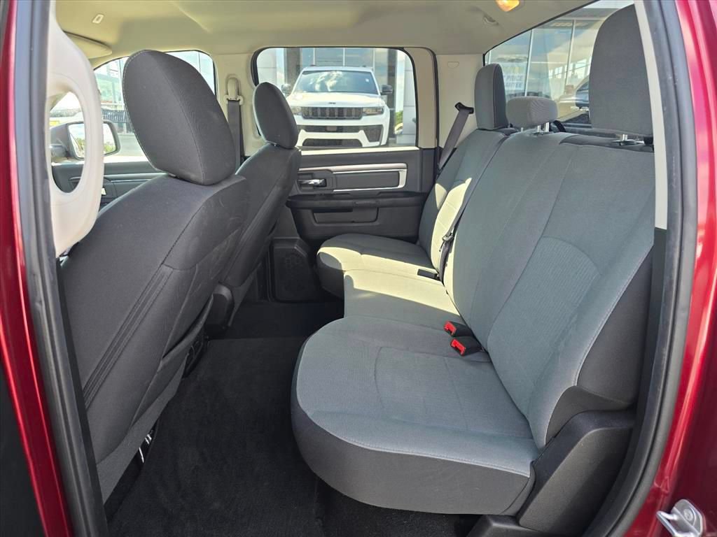 Used 2021 RAM 1500 Classic SLT AWD/4WD image 10