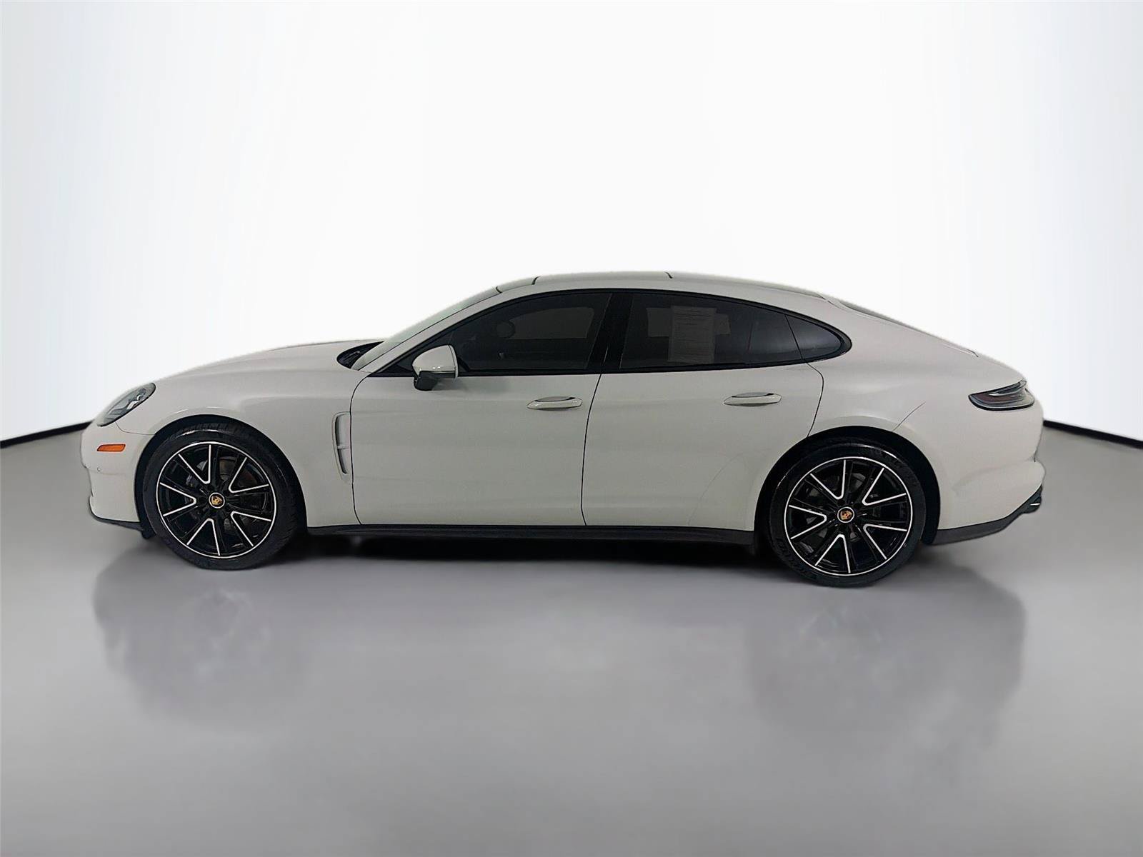Certified 2023 Porsche Panamera Platinum Edition RWD image 2