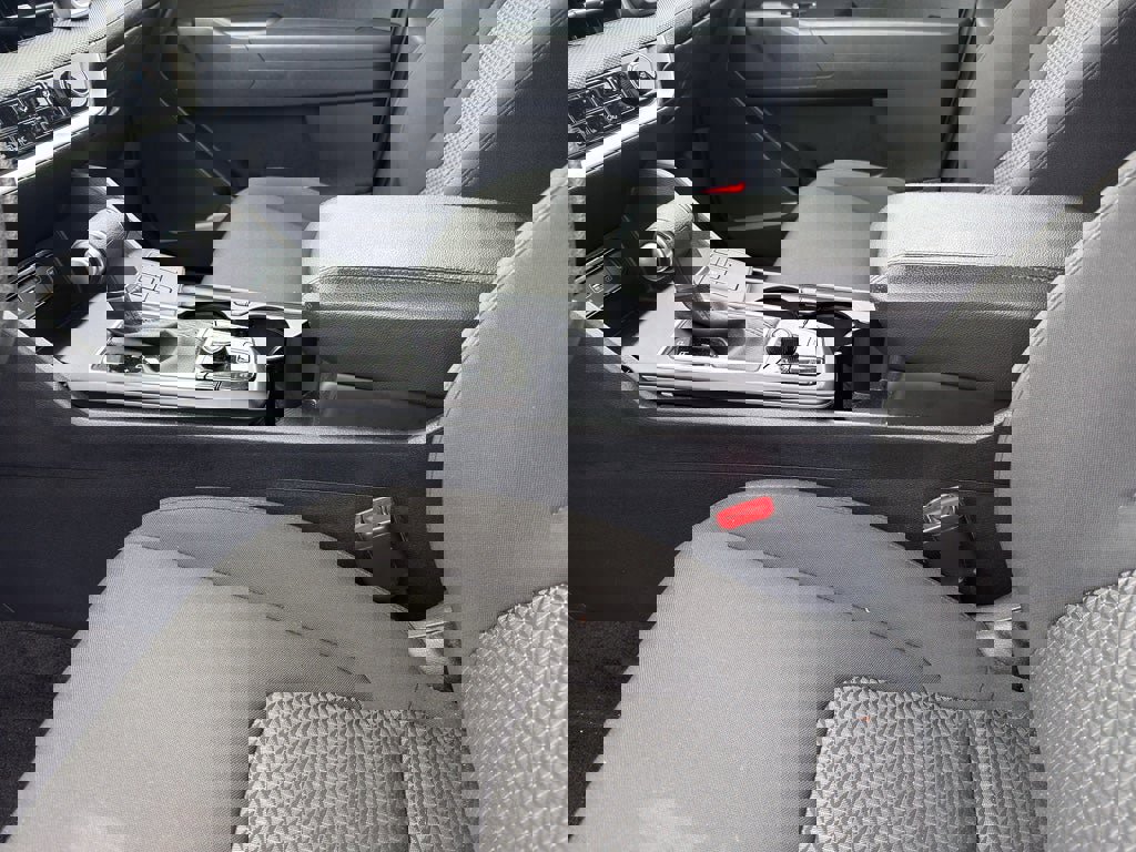 Used 2024 Kia Sportage LX image 14