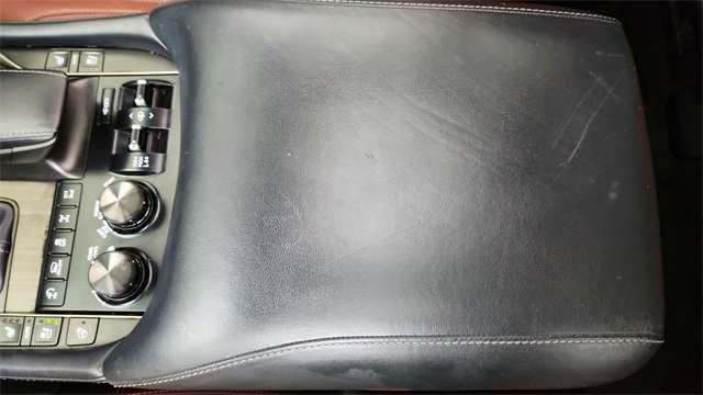 Used 2021 Lexus LX 570 4WD w/ 3rd Row & Luxury Pkg image 54