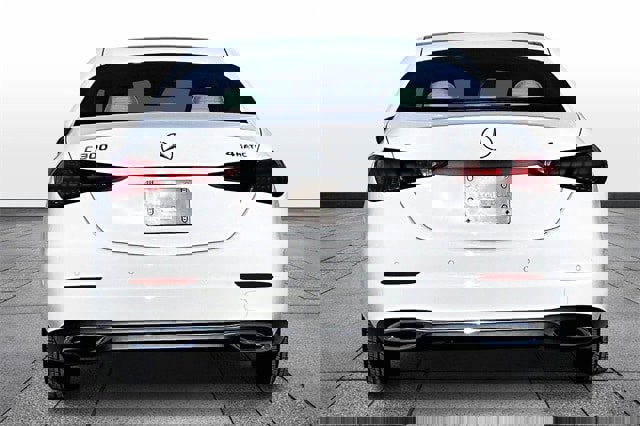 Certified 2025 Mercedes-Benz C 300 4MATIC Sedan image 8