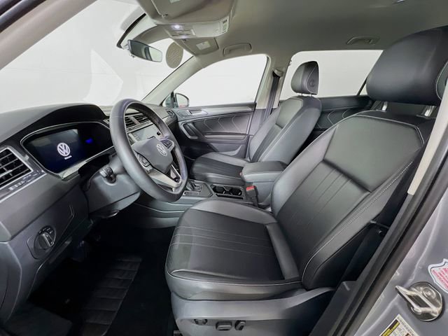 Used 2024 Volkswagen Tiguan SE image 10