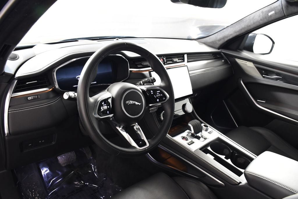 Used 2026 Jaguar F-PACE R-Dynamic S AWD/4WD image 12
