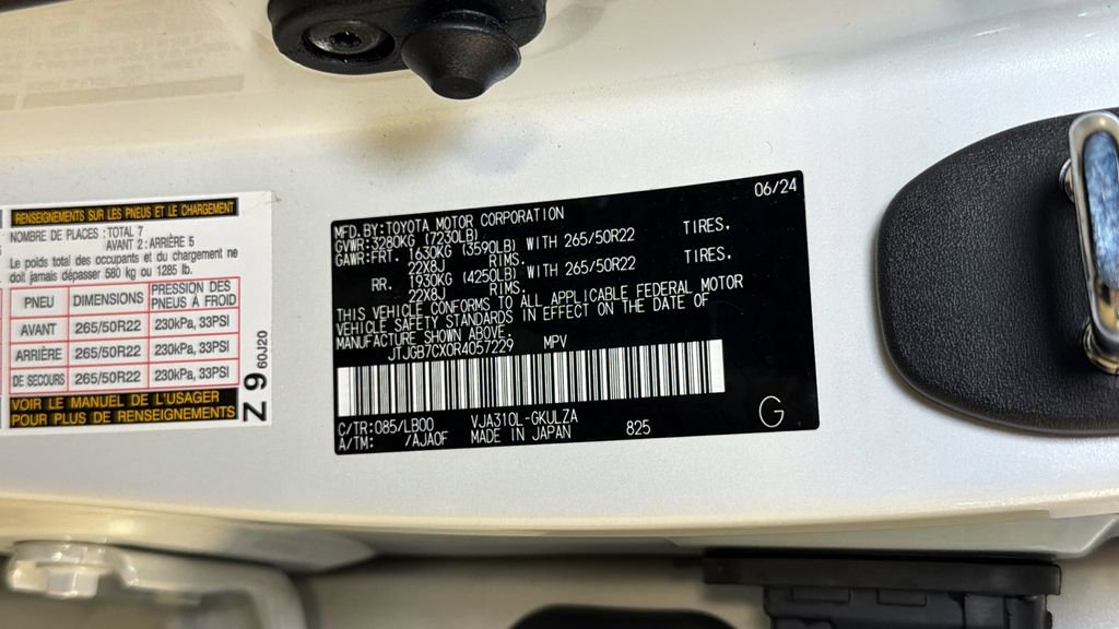 Certified 2024 Lexus LX 600 4WD w/ Appearance Package image 43