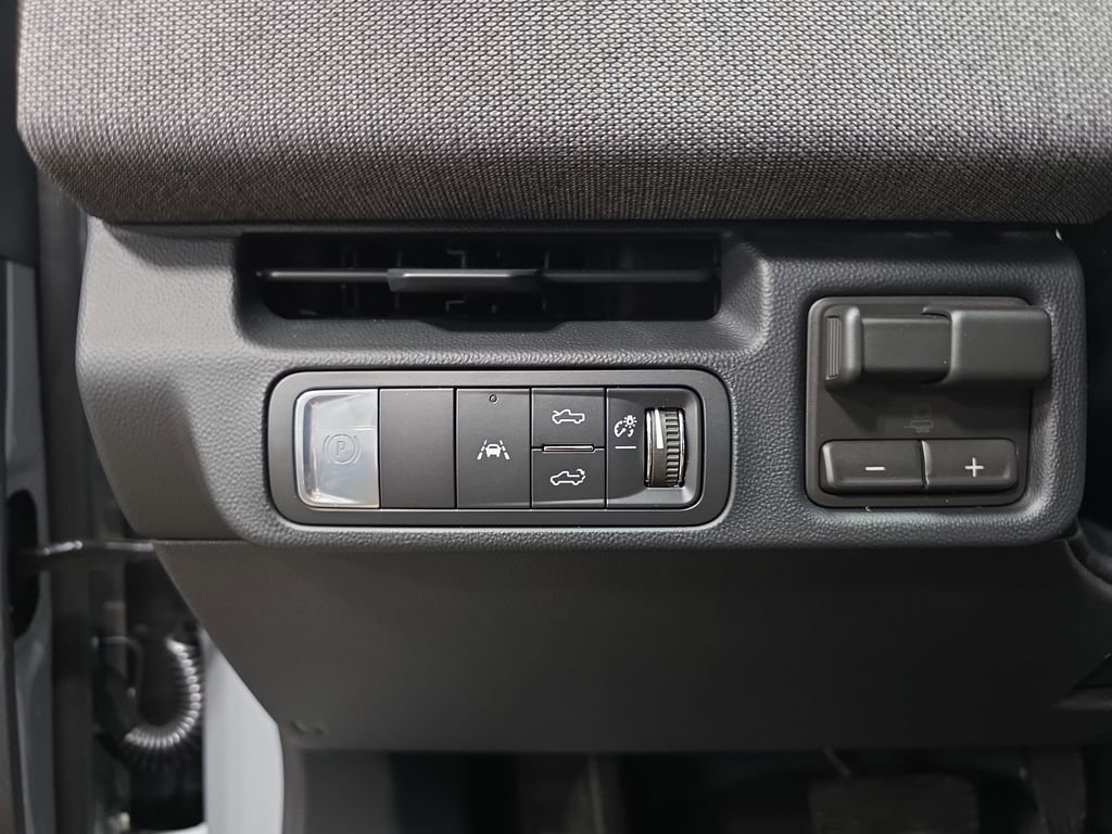 New 2026 GMC Sierra EV Elevation image 25