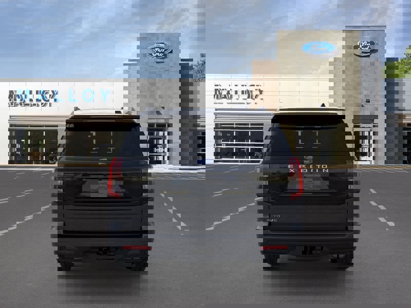 New 2026 Ford Expedition Active image 5