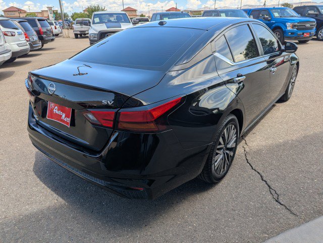 Used 2023 Nissan Altima 2.5 SV FWD image 6