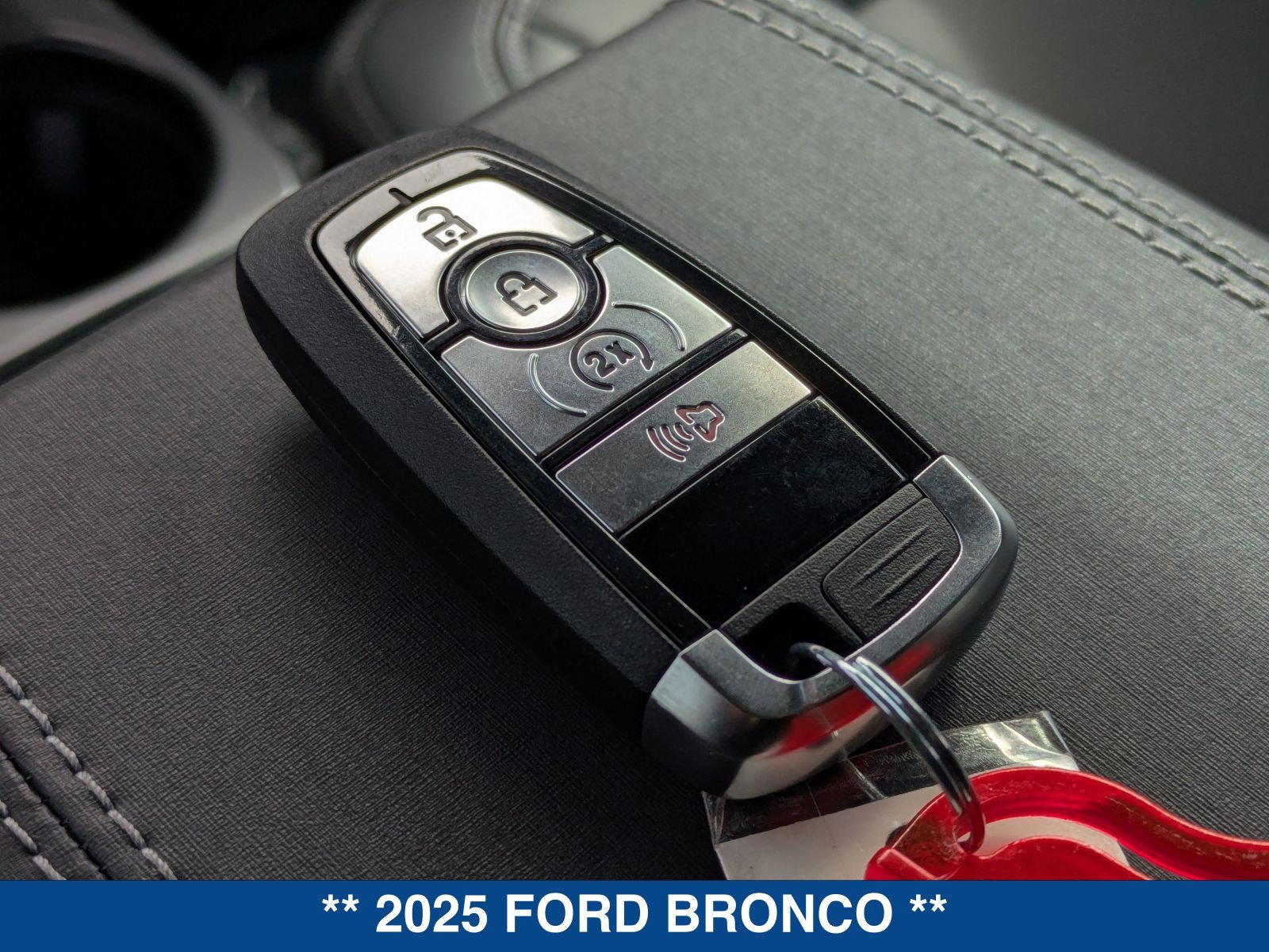 Used 2025 Ford Bronco Badlands AWD/4WD image 72