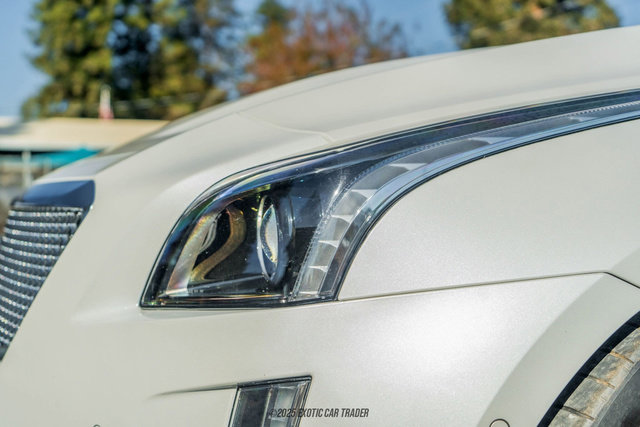 Used 2018 Cadillac CTS V w/ Luxury Package image 81