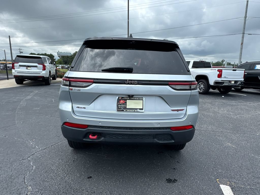 Used 2022 Jeep Grand Cherokee Trailhawk w/ ADV Protech Group II AWD/4WD image 7