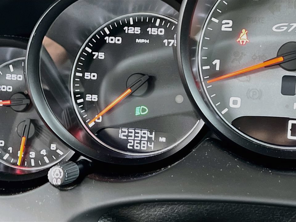 Used 2014 Porsche Cayenne GTS AWD/4WD image 13
