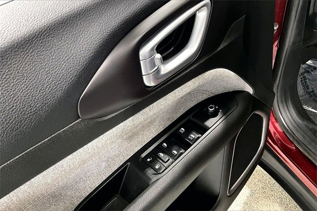 Used 2022 Jeep Compass Latitude image 37