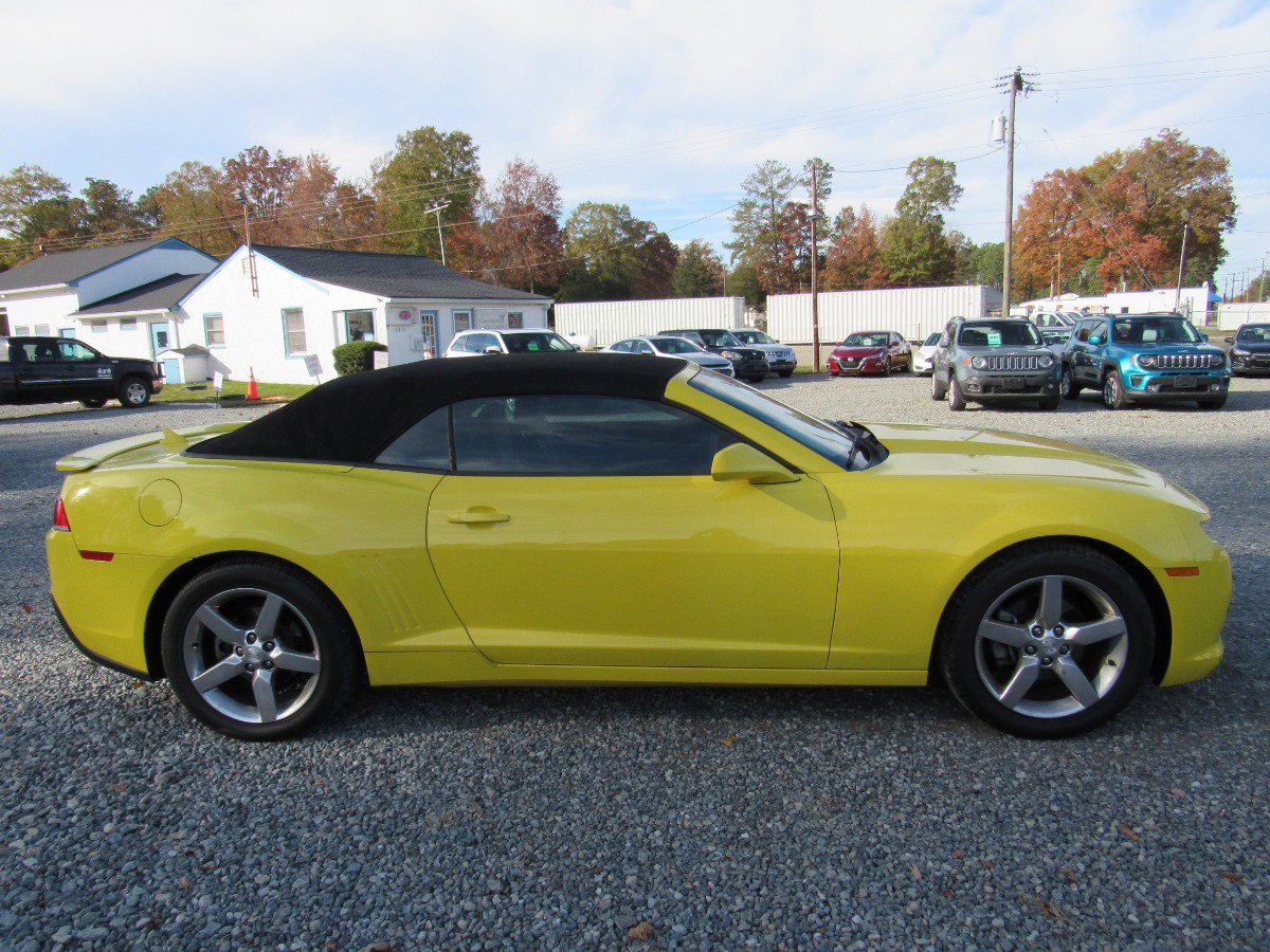 Used 2015 Chevrolet Camaro LT image 4