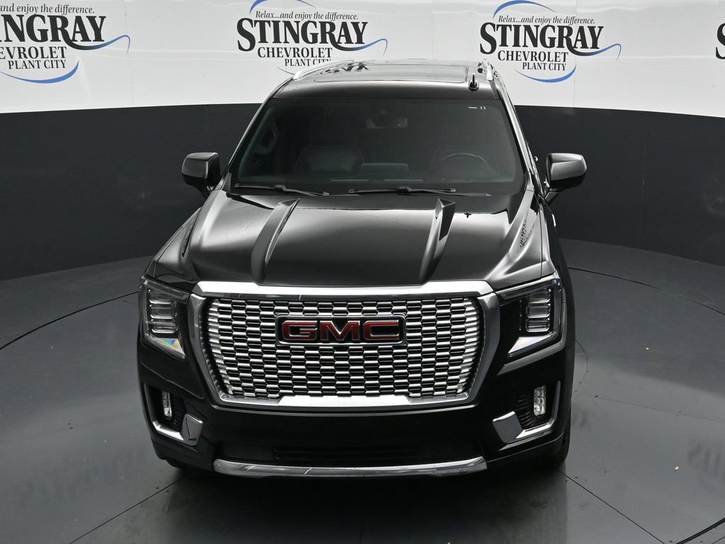 Used 2021 GMC Yukon XL SLT w/ Rear Media and Nav Package AWD/4WD image 19