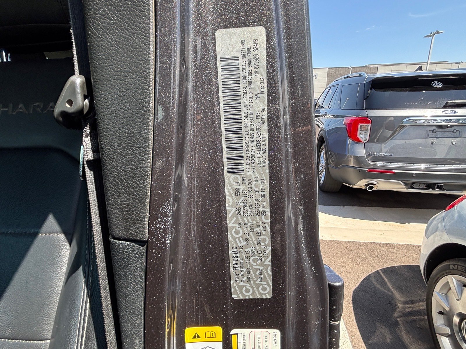 Used 2018 Jeep Wrangler Unlimited Sahara AWD/4WD image 10