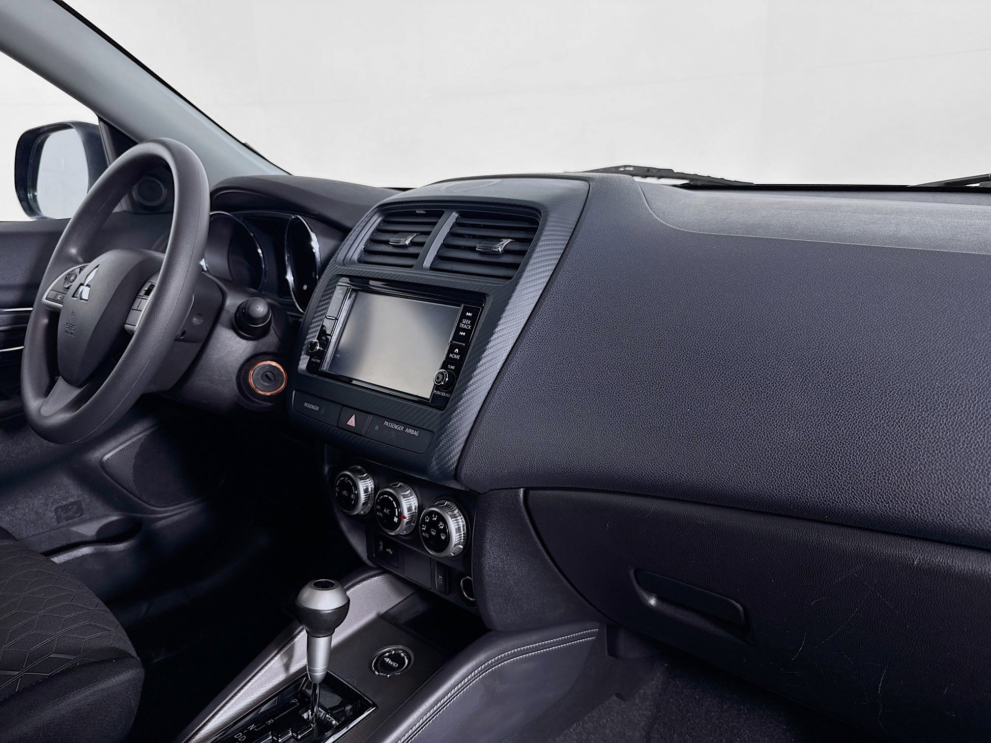 Used 2024 Mitsubishi Outlander Sport ES AWD/4WD image 27
