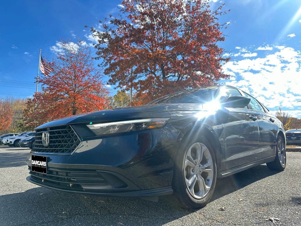 Used 2025 Honda Accord LX image 32